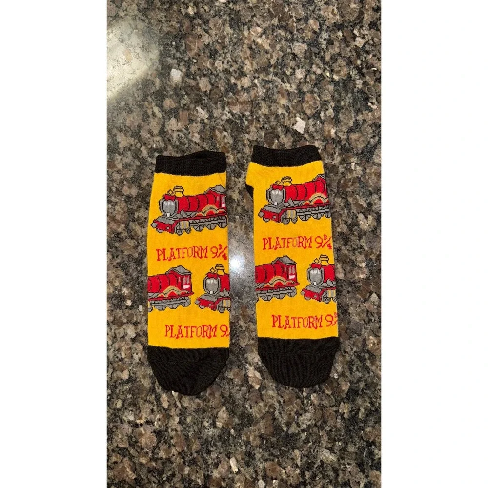 Harry Potter Ron Weasley Hogwarts Express Ankle Socks 2 Pair Set Blue Yellow